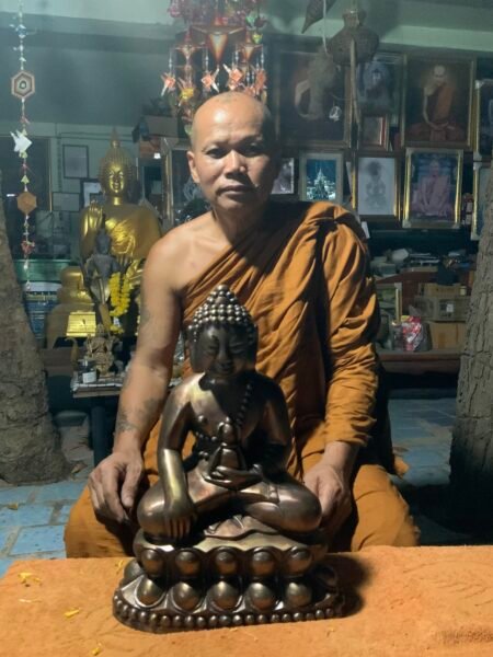 พระบูชาพระกริ่งจีนใหญ่ วัดป่าบ้านบ้านแต้ 9นิ้ว